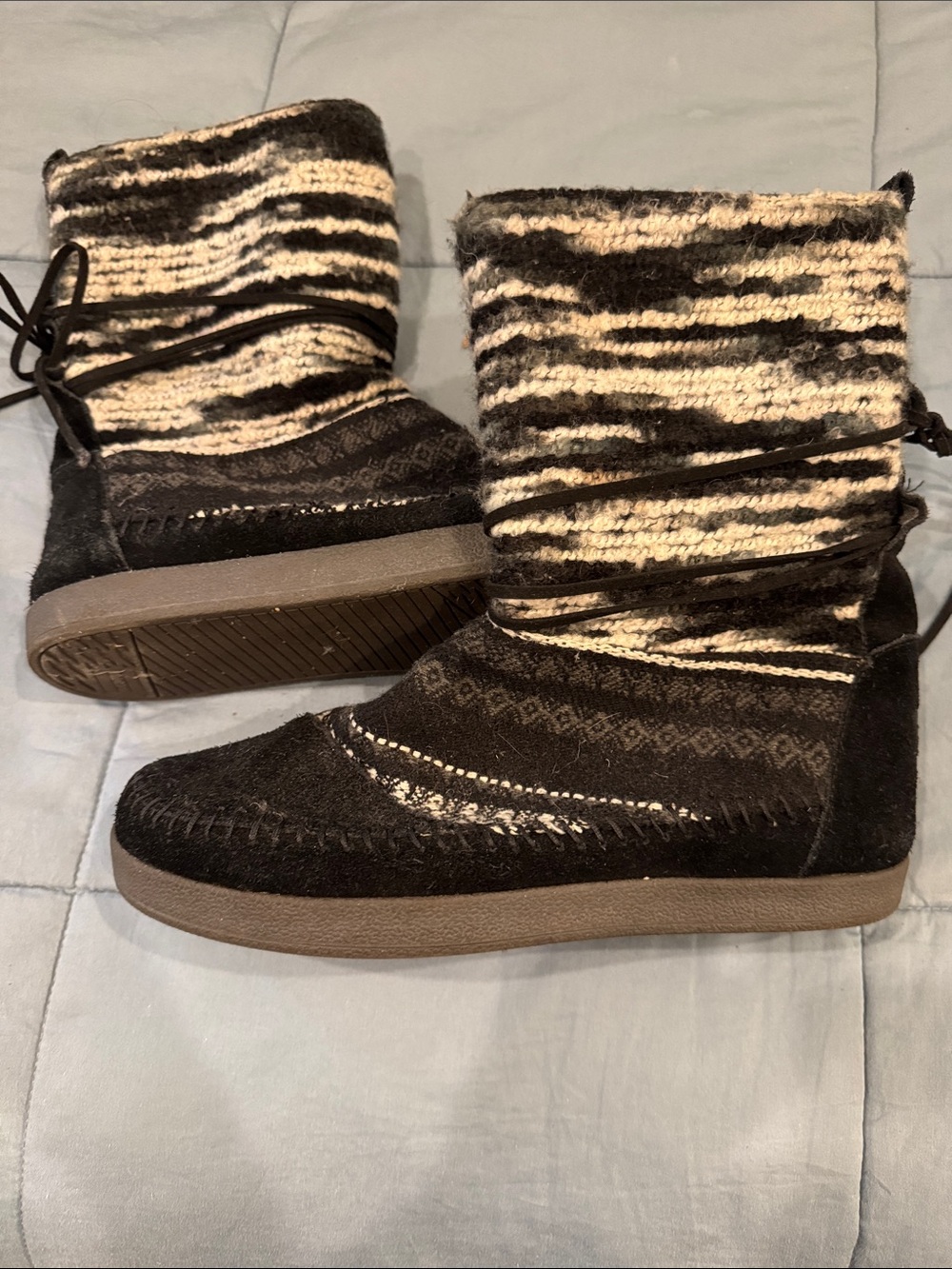 Toms Nepal Black and Cream Knit  with black suede Cozy Winter Booties